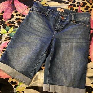 Juicy Couture bermuda shorts 🔥